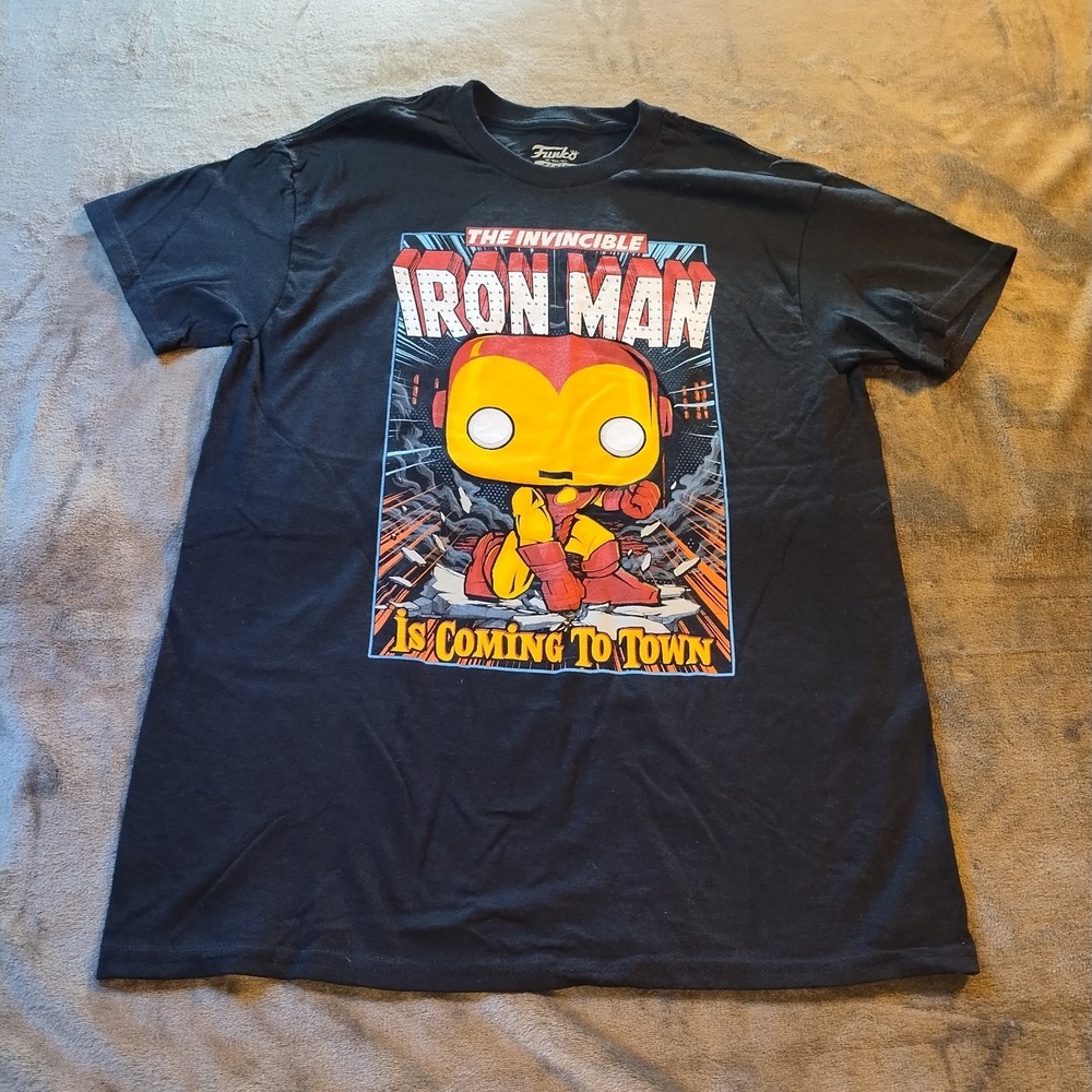 Funko Pop! Tees The Invincible Iron Man Is Coming To Town Graphic Marvel Mens MD